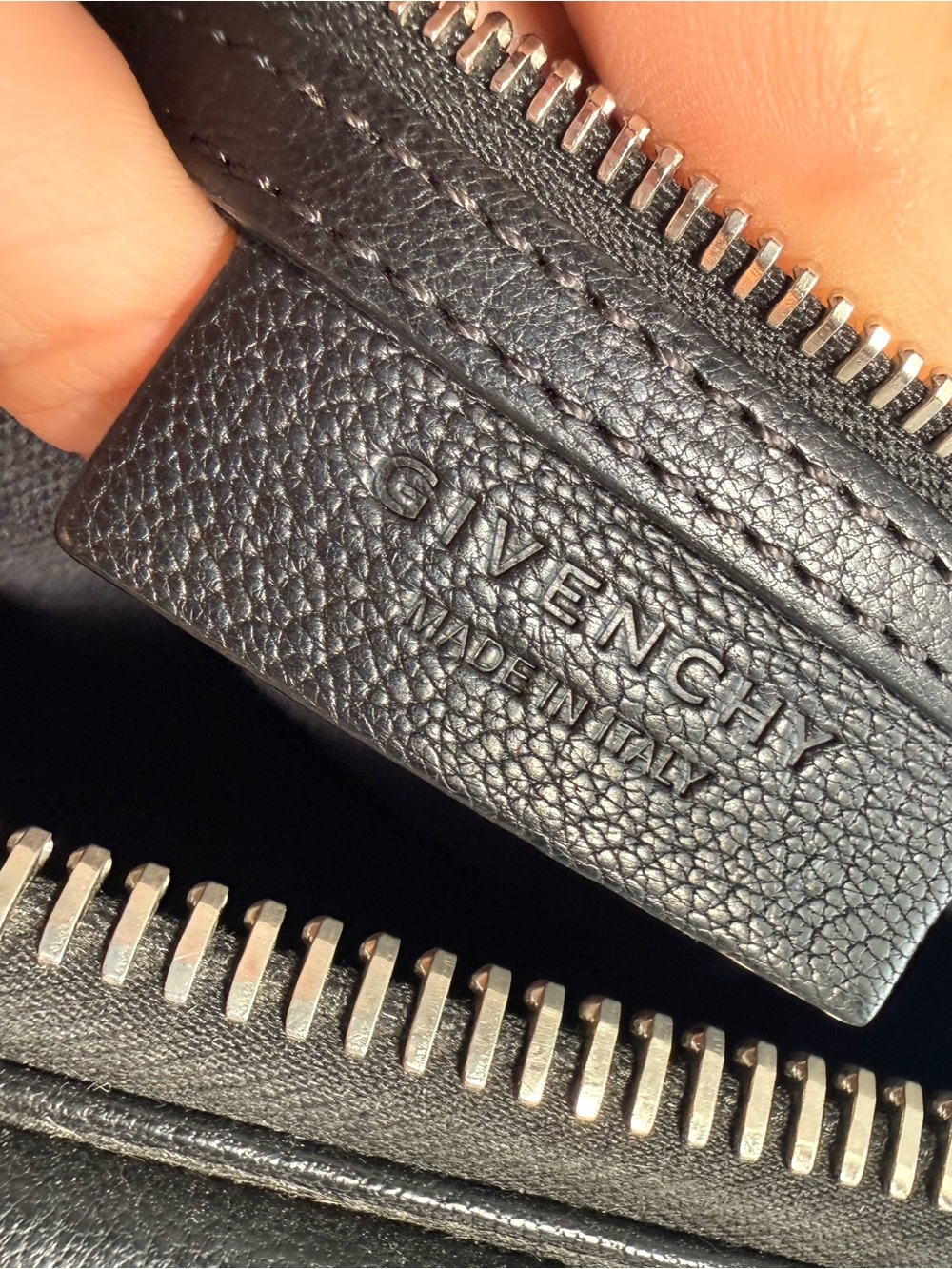 Givenchy Large Antigona Black Leather - Picture 11 of 13